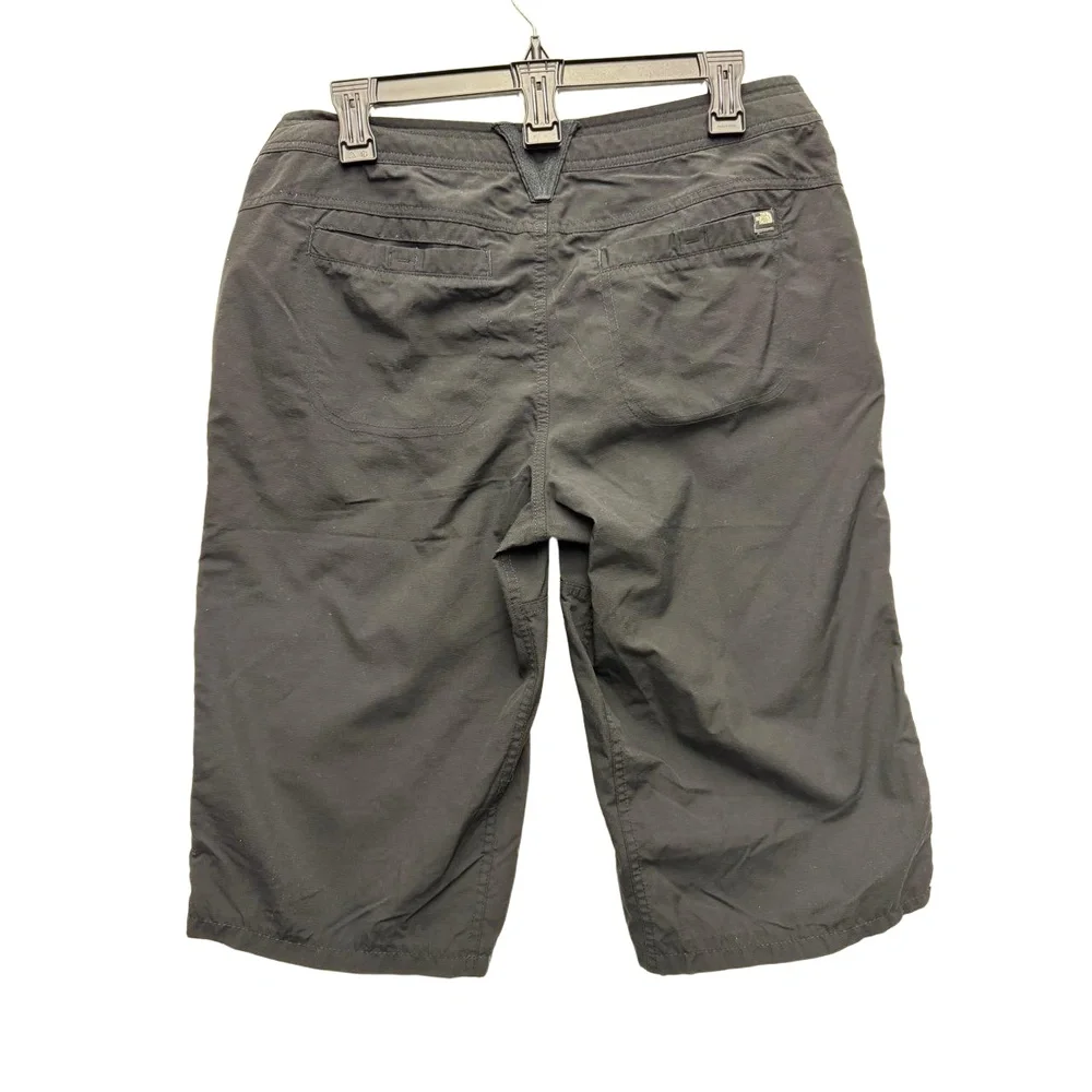The North Face Black Knee-Length Capri Women's Shorts Size 10 - Picture 2 of 9